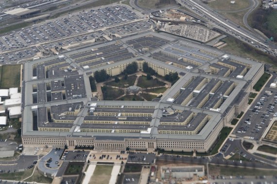 Foto yang diabadikan pada 19 Februari 2020 ini menunjukkan Pentagon yang dilihat dari pesawat di atas Washington DC, Amerika Serikat. (Xinhua/Liu Jie)