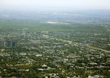 Foto yang diabadikan pada 5 Juni 2021 ini menunjukkan pemandangan Islamabad, ibu kota Pakistan. (Xinhua/Ahmad Kamal)