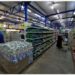 Pengungsi Suriah berbelanja di supermarket yang dikontrak Program Pangan Dunia (World Food Program/WFP) PBB di Zaatari, Yordania, pada 27 Juni 2021. Pada awal Juni, WFP mengumumkan bahwa 21.000 pengungsi Suriah di Yordania tidak akan lagi menerima bantuan makanan bulanan mulai Juli, setelah penerapan prioritas yang disebabkan oleh kekurangan dana. (Xinhua/Mohammad Abu Ghosh)