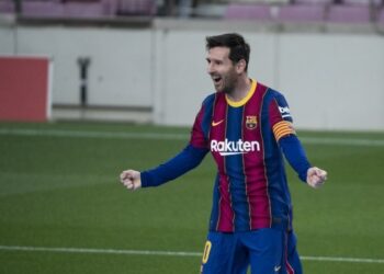 Lionel Messi merayakan golnya dalam pertandingan La Liga Spanyol melawan Granada CF pada 29 April 2021. (Xinhua/Joan Gosa)