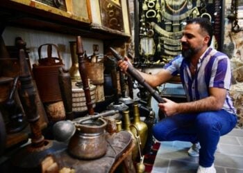Foto yang diabadikan pada 21 Juni 2021 ini menunjukkan museum pribadi Shadi Saleem, seorang kolektor barang antik yang berhasil membuka museumnya sendiri untuk memamerkan koleksi pribadinya di Provinsi Sweida, Suriah selatan. (Xinhua/Ammar Safarjalani)