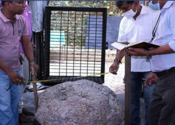 Bongkahan Batu Safir Bintang yang ditemukan di Sri Lanka. /ist