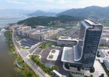 Foto dari udara yang diabadikan pada 11 September 2019 ini menunjukkan gedung Contemporary Amperex Technology Co., Ltd. (CATL), di Ningde, Provinsi Fujian, China timur. (Xinhua/Lin Shanchuan)