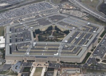 Foto yang diabadikan pada 19 Februari 2020 ini menunjukkan gedung Pentagon dari sebuah pesawat yang terbang di atas Washington DC, Amerika Serikat. (Xinhua/Liu Jie)
