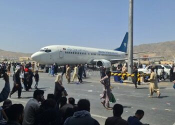 Foto yang diabadikan pada 16 Agustus 2021 ini menunjukkan bandara Kabul saat proses evakuasi di Kabul, ibu kota Afghanistan. (Xinhua)