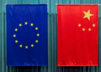 Bendera Uni Eropa dan Bendera China / ist