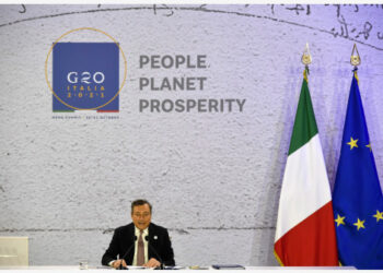 Perdana Menteri Italia Mario Draghi menghadiri konferensi pers penutupan Konferensi Tingkat Tinggi (KTT) G20 di Roma, Italia, pada 31 Oktober 2021. (Xinhua/Str)
