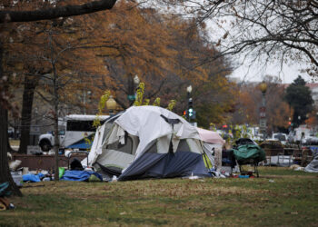 WASHINGTON, Tenda-tenda para tunawisma terlihat di Washington DC, Amerika Serikat, pada 8 Desember 2021. (Xinhua/Ting Shen)
