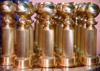 Foto tak bertanggal ini menunjukkan deretan piala Golden Globes di Beverly Hills, California, Amerika Serikat. (Xinhua/situs resmi Golden Globe Awards)