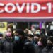 Orang-orang mengantre untuk menjalani tes COVID-19 di kawasan Queens di New York, Amerika Serikat, pada 29 Desember 2021. (Xinhua/Wang Ying)