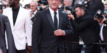 CANNES, Presiden Juri Vincent Lindon tiba menjelang upacara pembukaan Festival Film Cannes ke-75 di Cannes, Prancis selatan, pada 17 Mei 2022. Festival Film Cannes ke-75 resmi dibuka pada Selasa (17/5). (Xinhua/Gao Jing)
