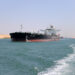 KAIRO, Sebuah kapal melintas di Terusan Suez di Provinsi Ismailia, Mesir, pada 17 Mei 2022. (Xinhua/Sui Xiankai)