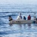 CAPE TOWN, Sejumlah warga memancing ikan dari atas perahu di pelabuhan Simon's Town, Cape Town, Afrika Selatan, pada 15 Juni 2022. (Xinhua/Lyu Tianran)
