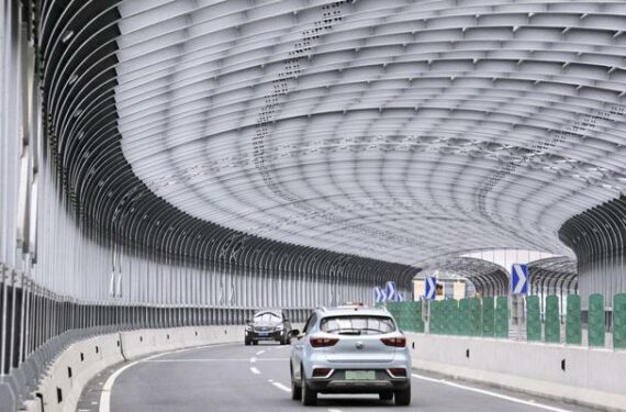 BEIJING, Foto yang diabadikan pada 16 Juni 2022 ini menunjukkan jalan masuk dan keluar Stasiun Jalur Kereta Fengtai Beijing, yang akan segera dioperasikan di Beijing, ibu kota China. (Xinhua/Li Xin)