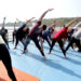 MADHYA PRADESH, Para penggemar yoga melakukan latihan yoga di sebuah kapal pesiar untuk memperingati Hari Yoga Internasional di Bhopal, ibu kota Negara Bagian Madhya Pradesh, India, pada 21 Juni 2022. (Xinhua/Str)