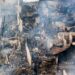 MANILA, Warga mencari barang-barang yang dapat digunakan kembali dari rumah mereka yang hangus terbakar pascakebakaran di sebuah daerah permukiman di Manila, Filipina, pada 3 Agustus 2022. Sekitar 500 keluarga kehilangan rumah mereka dalam insiden kebakaran tersebut, menurut media setempat. (Xinhua/Rouelle Umali)