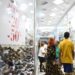 TUNIS, Orang-orang mengunjungi sebuah toko saat musim diskon pada musim panas dimulai di Tunis, Tunisia, pada 4 Agustus 2022. (Xinhua/Adel Ezzine)
