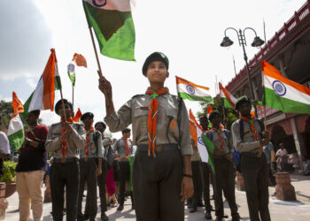 NEW DELHI, Sejumlah siswa berpartisipasi dalam sebuah pawai menjelang Hari Kemerdekaan India di New Delhi, India, pada 9 Agustus 2022. Hari Kemerdekaan India dirayakan setiap tanggal 15 Agustus. (Xinhua/Javed Dar)