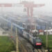 XI'AN, Foto yang diabadikan pada 23 November 2022 ini menunjukkan kereta kargo China-Eropa No. X8151 bersiap untuk berangkat dari Pelabuhan Internasional Xi'an di Xi'an, Provinsi Shaanxi, China barat laut. Mengangkut produk peralatan rumah tangga, kereta tersebut berangkat dari Xi'an menuju Eropa pada Rabu (23/11), menandai perjalanan ke-4.000 kereta kargo China-Eropa yang diberangkatkan dari Shaanxi pada 2022. (Xinhua/Li Yibo)