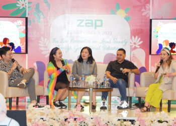 Dari kanan ke kiri, CMO Zap Clinic Feriani Chung, CEO & Founder Zap Clinic Fadhli Sahab, Deputy CEO PT Markplus Indonesia Yosanova Savitry, Penyiar Radio Veve, dan Masterchef Indonesia William  Gozali saat peluncuran ZAP Beauty Index 2023, di Jakarta./ist